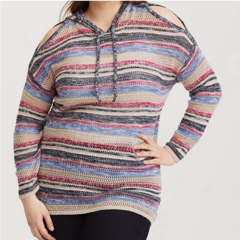 Size 1 Torrid Stripe Hoodie
Knit Tunic womens beachy